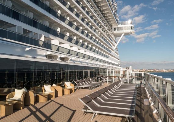 Лайнер «MSC Seaside»